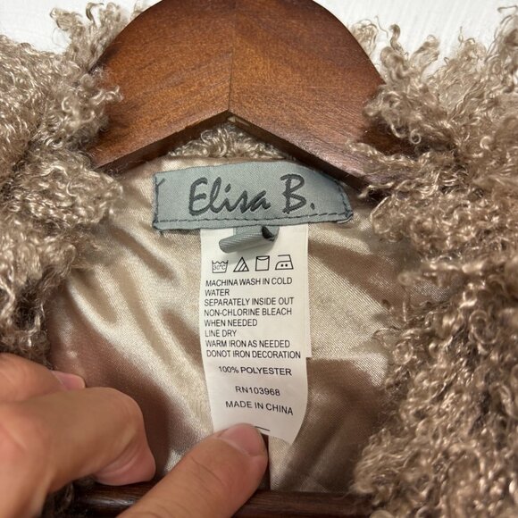 Elisa B. Faux Fur Cropped Coat Brown Satin Lined Clasp Girls Youth Kids Size 14 - Picture 4 of 7